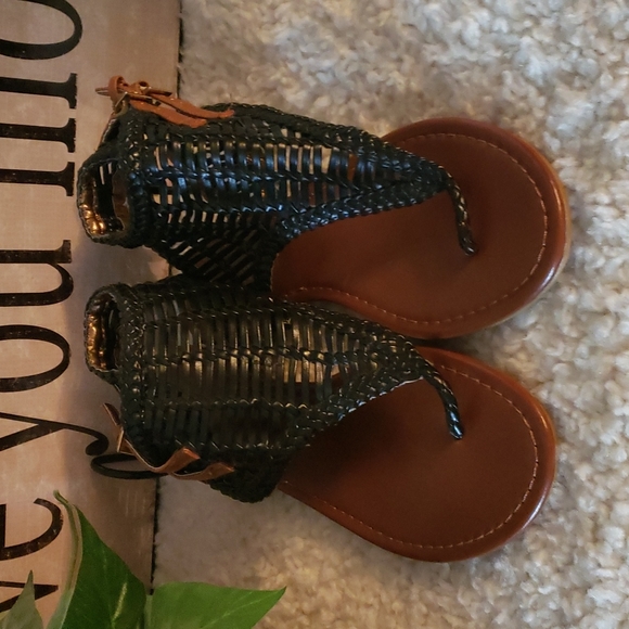 Colin Stuart Gladiator Sandals Size 7.5 - Picture 2 of 7